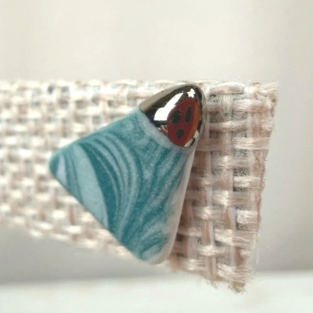 MELANIE SHERMAN Handmade Porcelain Silver‎ Stud Earrings Coastal Modernist USA